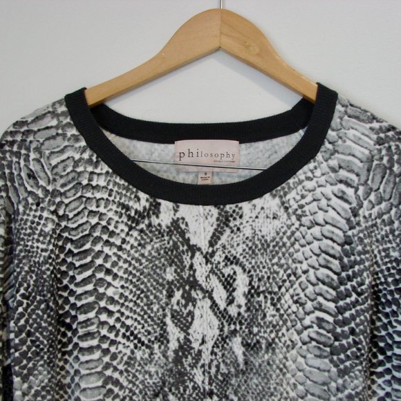 Animal Print Tunic Sweater Black White Snakeskin Print Asymmetrical Hem Small - Picture 4 of 16